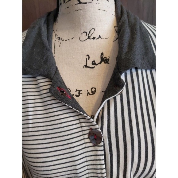 Parsley & Sage Top Tunic Womens Medium Artsy Stripe Button Front Black White - Picture 2 of 5